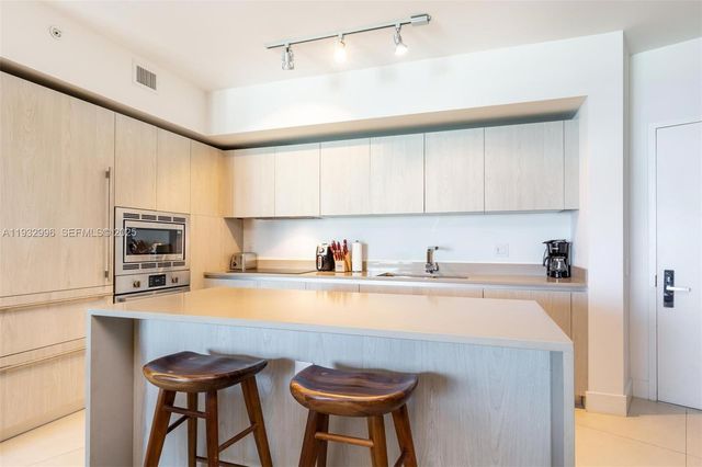 4111 S Ocean Dr 1910, Hollywood, FL 33019