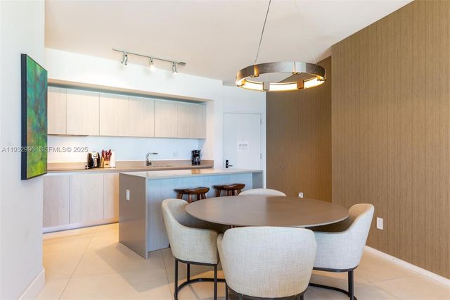 4111 S Ocean Dr 1910, Hollywood, FL 33019