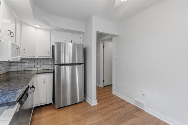 2219 Hill Rd, South Heights, PA 15081