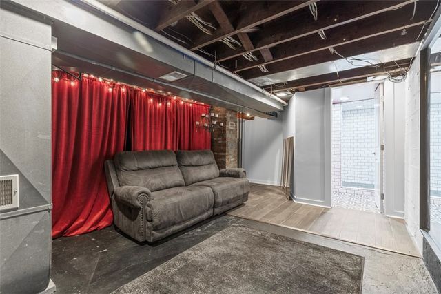 2219 Hill Rd, South Heights, PA 15081