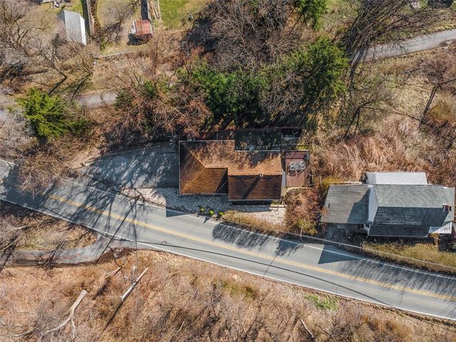 2219 Hill Rd, South Heights, PA 15081