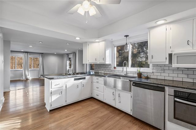 2219 Hill Rd, South Heights, PA 15081