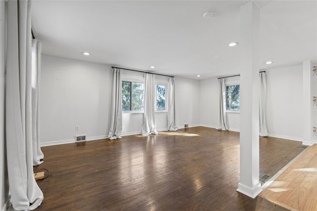 2219 Hill Rd, South Heights, PA 15081