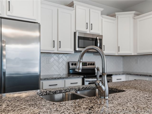 162 Verdmont Drive, Raeford, NC 28376