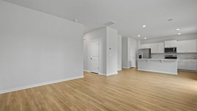 1064 Mulligan Drive, Manning, SC 29102