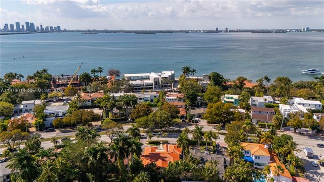 4555 Alton Rd, Miami Beach, FL 33140