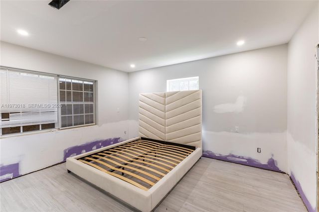 4555 Alton Rd, Miami Beach, FL 33140