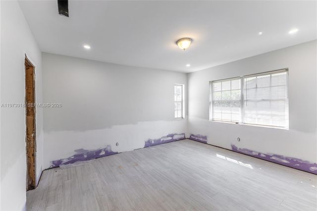 4555 Alton Rd, Miami Beach, FL 33140