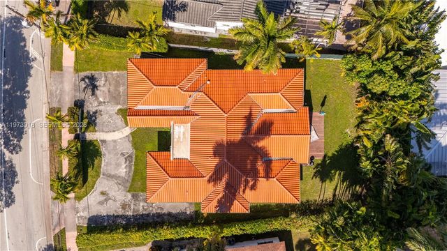 4555 Alton Rd, Miami Beach, FL 33140