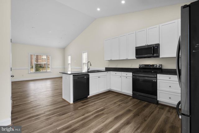 5405 AUTH RD, Suitland, MD 20746