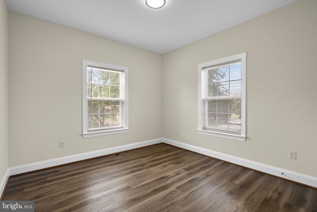 5405 AUTH RD, Suitland, MD 20746