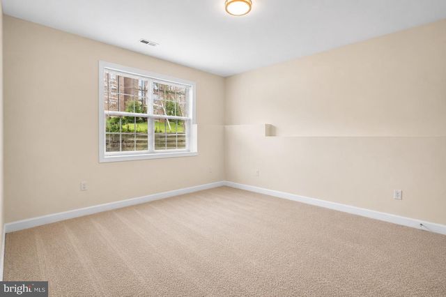 5405 AUTH RD, Suitland, MD 20746