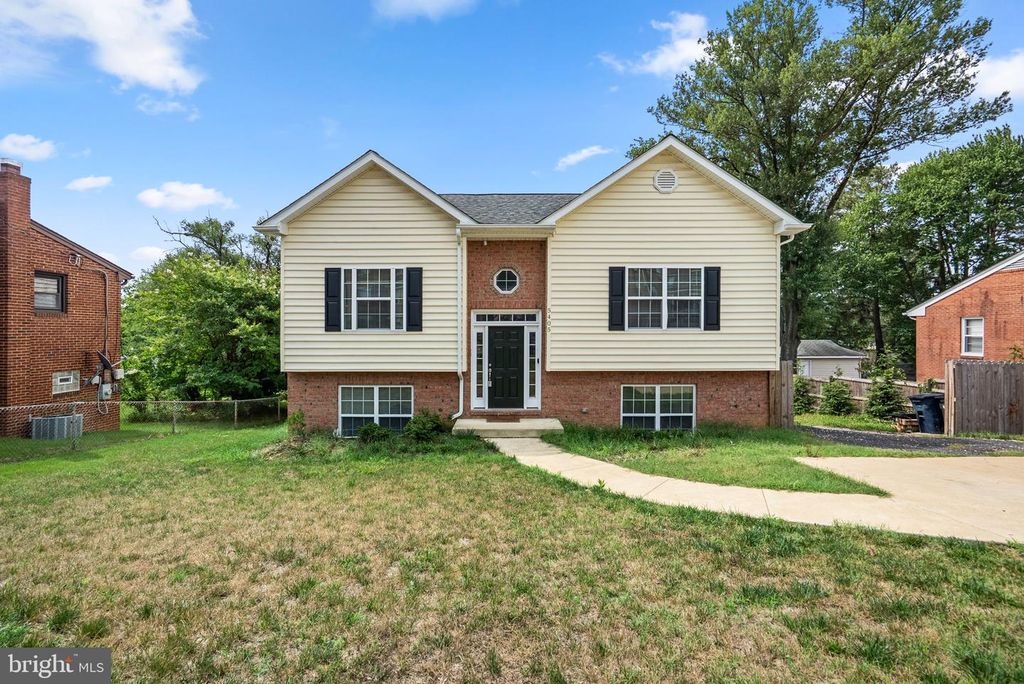 5405 AUTH RD, Suitland, MD 20746