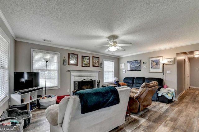 915 Cove Place, Locust Grove, GA 30248