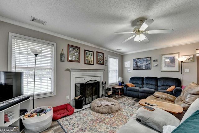 915 Cove Place, Locust Grove, GA 30248