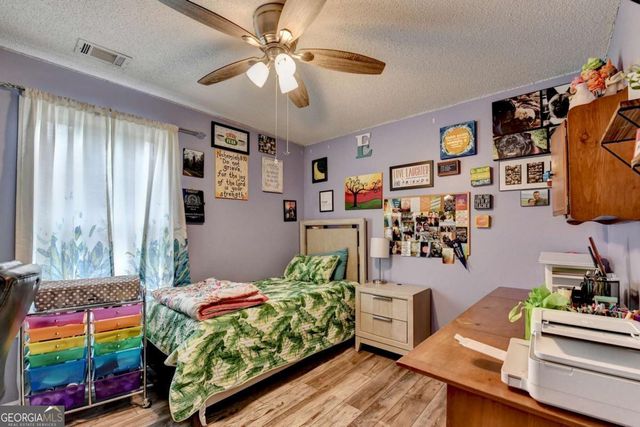 915 Cove Place, Locust Grove, GA 30248
