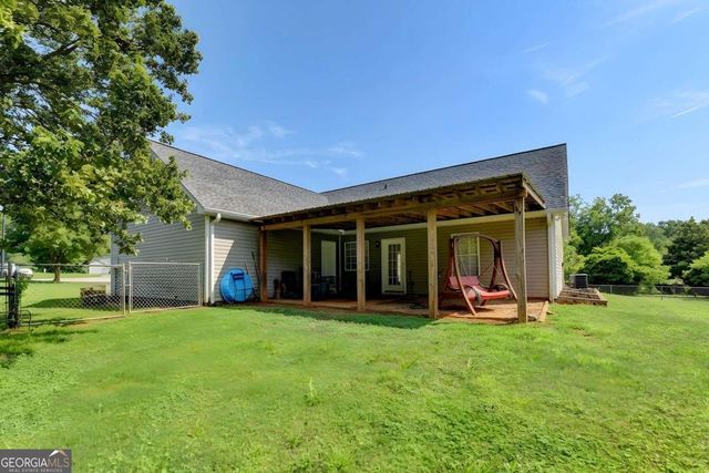 915 Cove Place, Locust Grove, GA 30248