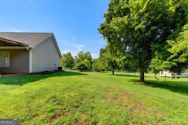 915 Cove Place, Locust Grove, GA 30248