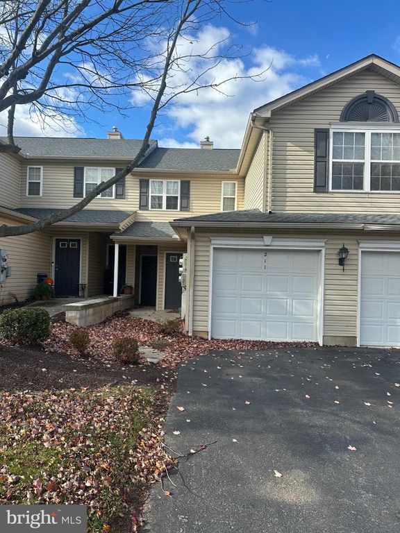 211 SPARROW RD, Hummelstown, PA 17036