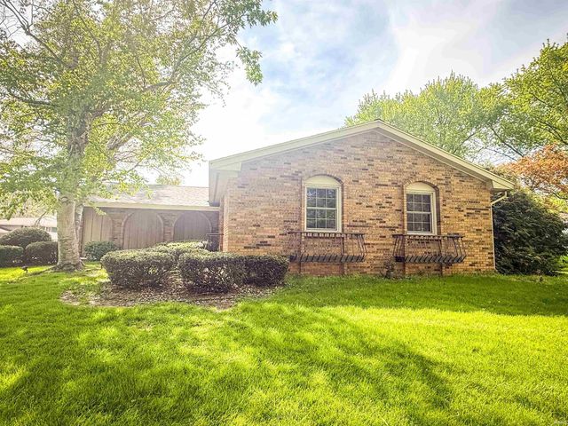 1511 Brookwood Drive, Elkhart, IN 46514