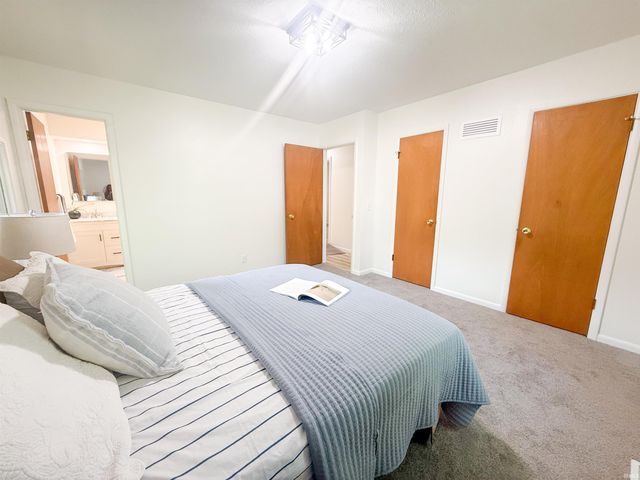 1511 Brookwood Drive, Elkhart, IN 46514