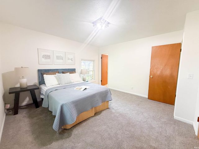 1511 Brookwood Drive, Elkhart, IN 46514