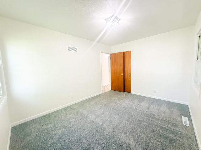 1511 Brookwood Drive, Elkhart, IN 46514