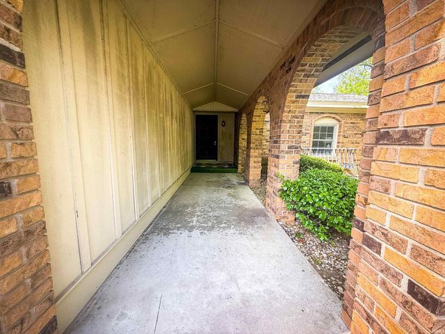 1511 Brookwood Drive, Elkhart, IN 46514