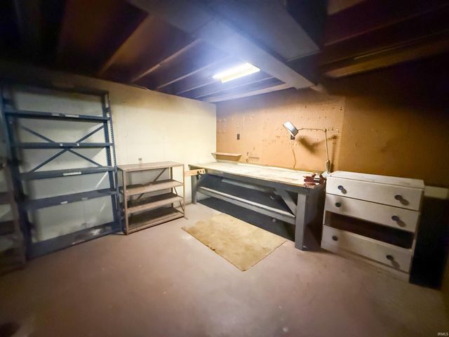 1511 Brookwood Drive, Elkhart, IN 46514