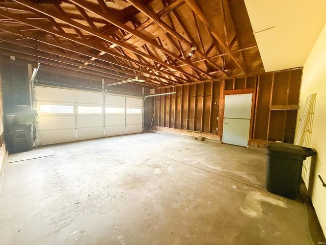 1511 Brookwood Drive, Elkhart, IN 46514
