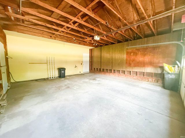 1511 Brookwood Drive, Elkhart, IN 46514
