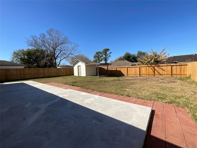 10419 Kirkhill Drive, Houston, TX 77089