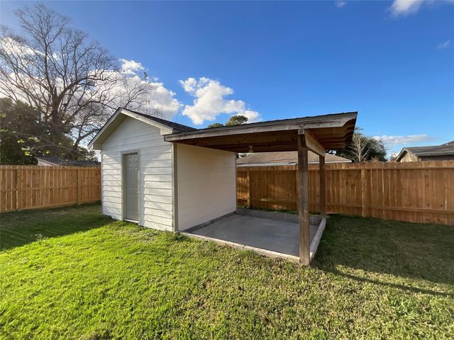 10419 Kirkhill Drive, Houston, TX 77089