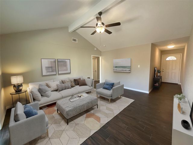 10419 Kirkhill Drive, Houston, TX 77089