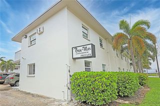 2590 1st ST # 105, Fort Myers, FL 33901