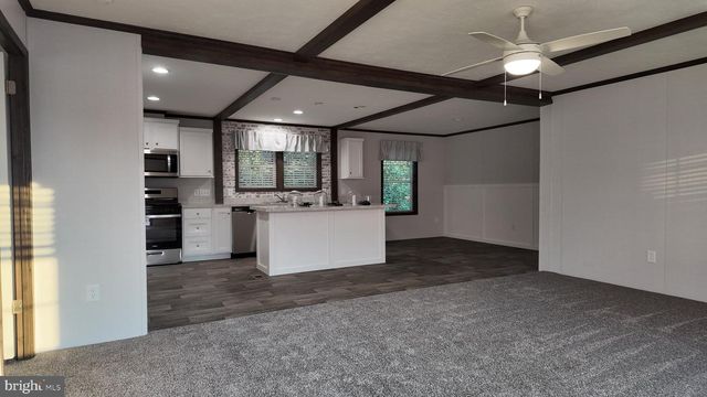 22 W WILLOW, Palmyra, PA 17078