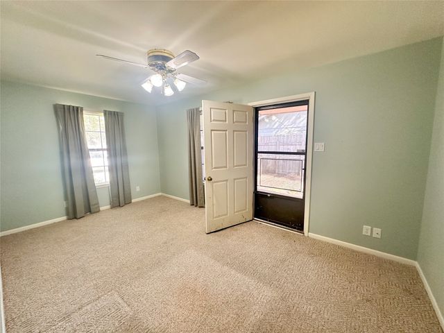 23258 Lakewood Drive, Frankston, TX 75763