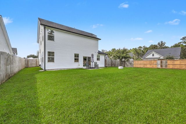 201 Whirlaway Drive, Moncks Corner, SC 29461