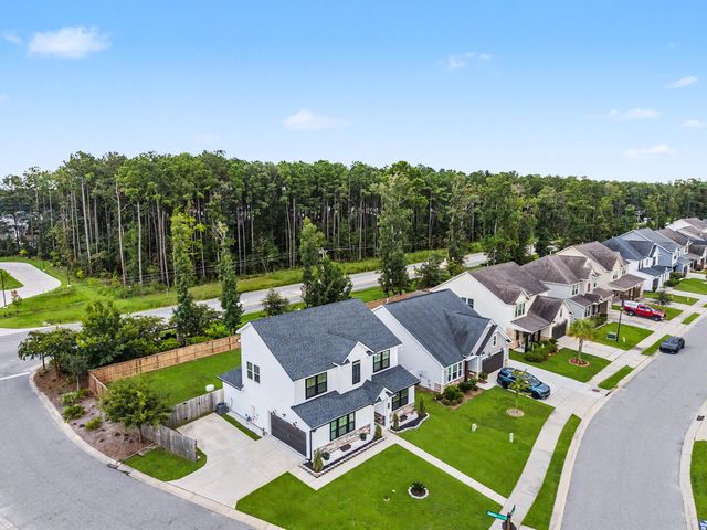 201 Whirlaway Drive, Moncks Corner, SC 29461