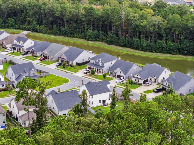 201 Whirlaway Drive, Moncks Corner, SC 29461