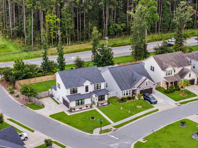 201 Whirlaway Drive, Moncks Corner, SC 29461