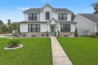 201 Whirlaway Drive, Moncks Corner, SC 29461