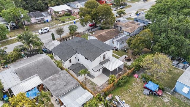 1409 NW 44th St B, Miami, FL 33142
