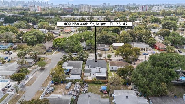 1409 NW 44th St B, Miami, FL 33142