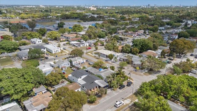 1409 NW 44th St B, Miami, FL 33142