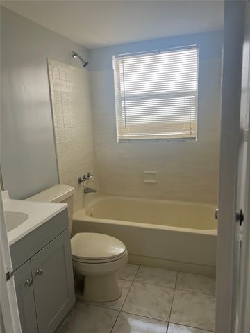 1022 Twin Lakes Drive, Coral Springs, FL 33071