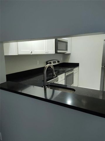 1022 Twin Lakes Drive, Coral Springs, FL 33071