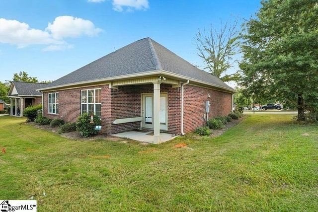 107 Queens Court, Greenwood, SC 29649