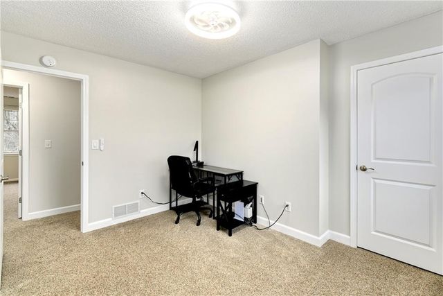 27082 179th Street, Leavenworth, KS 66048