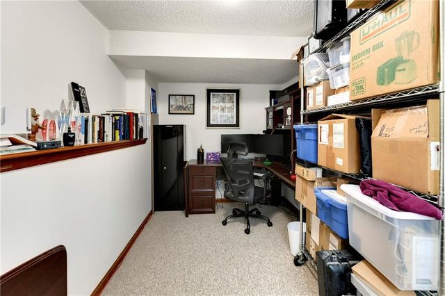 27082 179th Street, Leavenworth, KS 66048